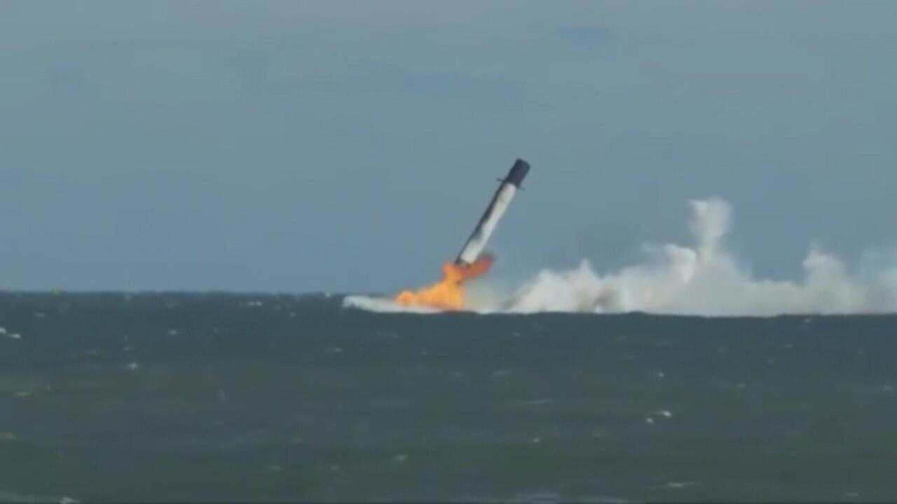 Elon Musk'ın Roketinden Enkaz Parçası Tarlada Bulundu! SpaceX Bir Hüsrana İmza Attı