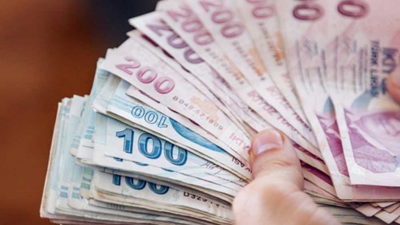 Vatandaş borçlanmaya devam ediyor