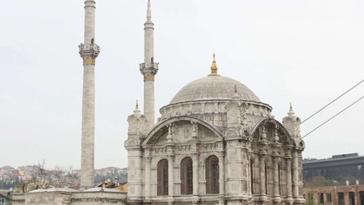 İçişleri Bakanlığı'ndan açıklama: İkametinize en yakın camide cuma namazı kılmak serbest!