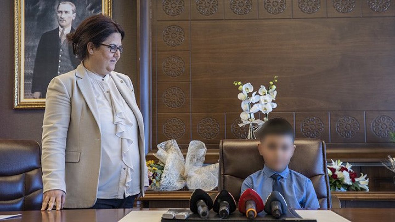 Koruma altındaki çocuğu ifşa eden Derya Yanık istifaya davet ediliyor