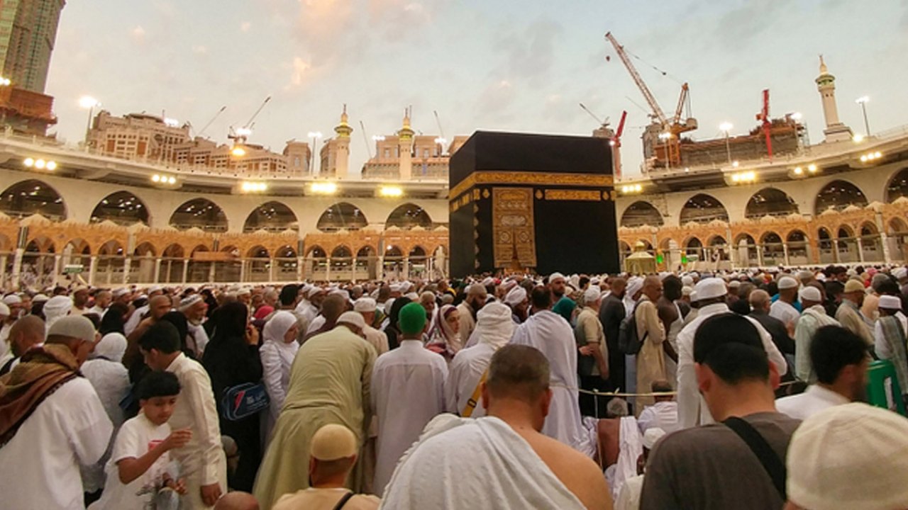 Suudi Arabistan’dan Umre kararı