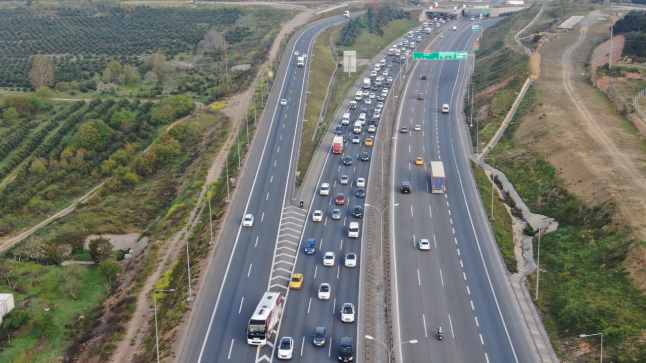 Tam kapanma öncesi İstanbul'dan Anadolu'ya kaçış başladı