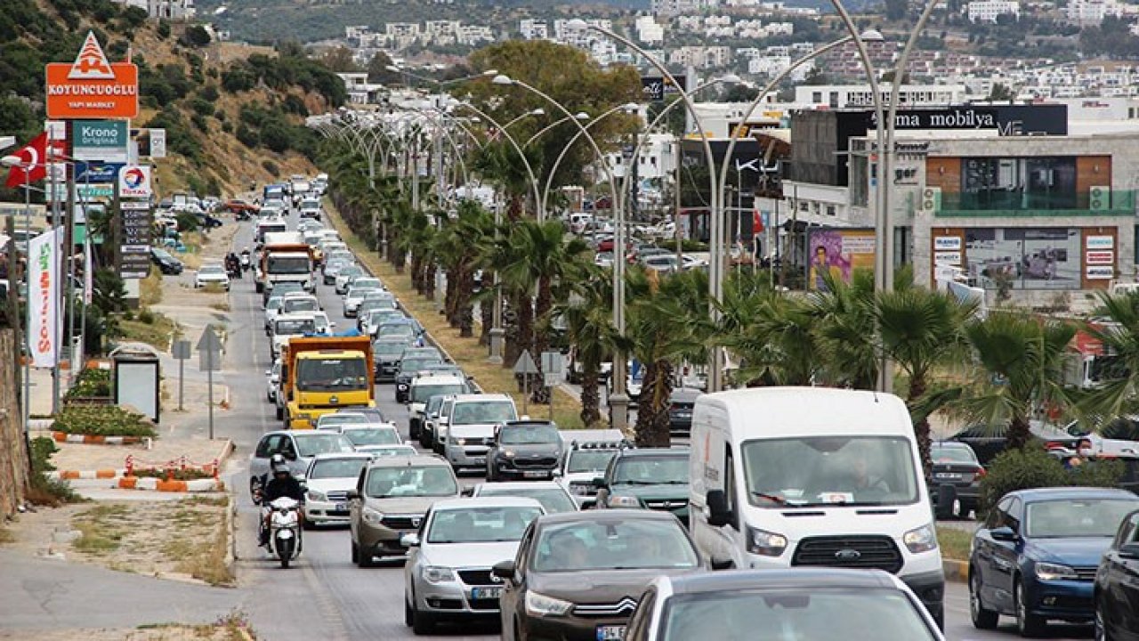 Bodrum Belediye Başkanı yakındı, çözüm üretmedi: Bu kadar insana su, yol, hastane yetmez