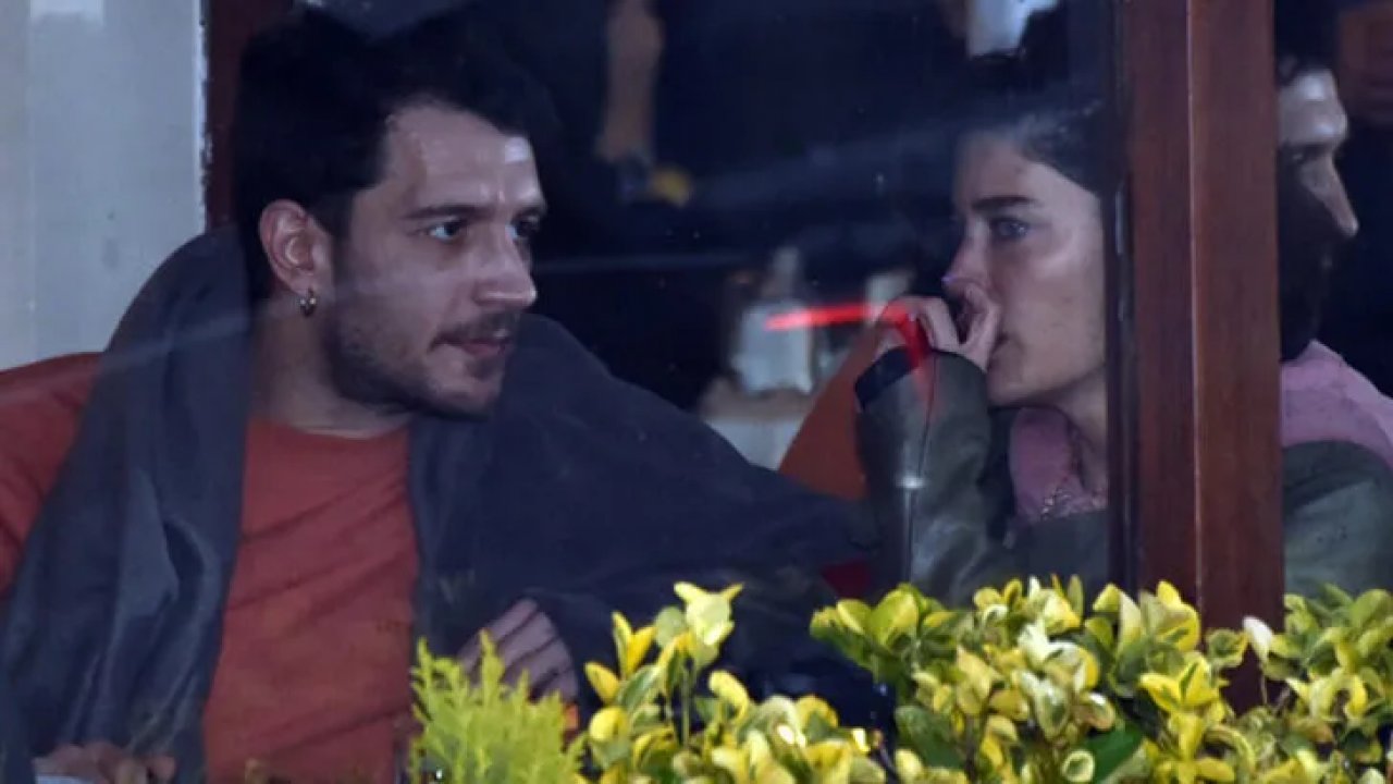 Uraz Kaygılaroğlu ile Berrak Tüzünataç ayrıldı! İşte sebebi...