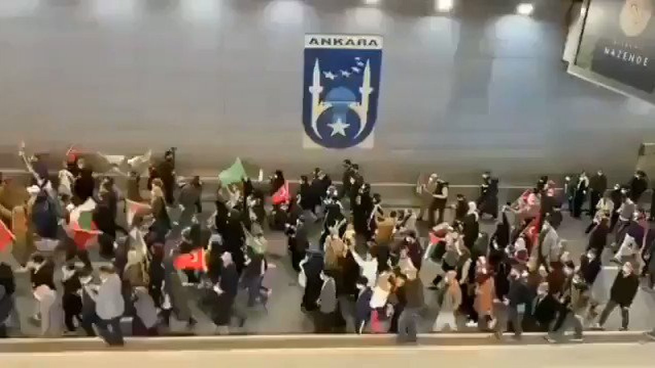 Sokağa çıkma kısıtlamaları ve tam kapanma sürerken, binlerce kişi Ankara'da İsrail'i protesto için yürüyüş ger