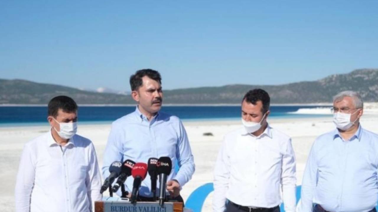 Bakan açıkladı: Salda Gölü'ne kahvehane açacaklar