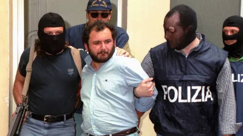 100'den fazla cinayet işleyen, 
