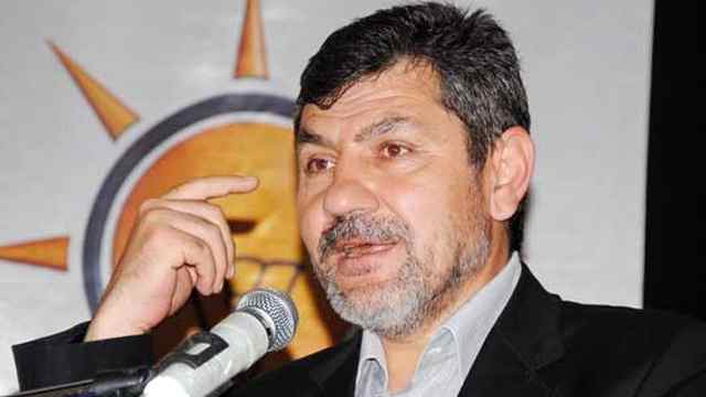 Eski AKP’li vekilden seçmenlere: Lütfen bizi ite köpeğe yem etmeyin, bütün kırgınlıkları bırakacağız