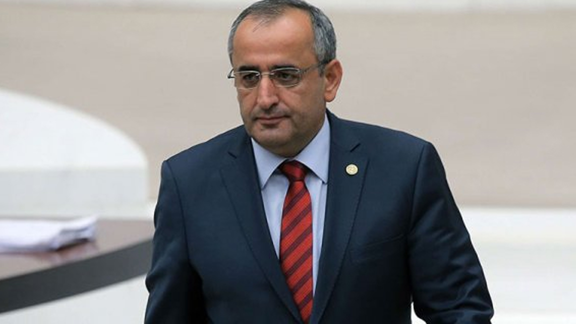 TBMM Başkanvekili Akar'dan '10 bin dolar alan siyasetçi' açıklaması: Meclis Başkanı, İçişleri Bakanı'nı çağırı