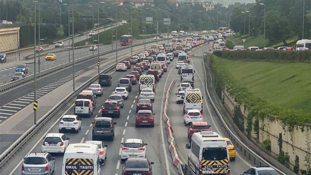İstanbul'da trafik yoğunluğu yüzde 60'a ulaştı
