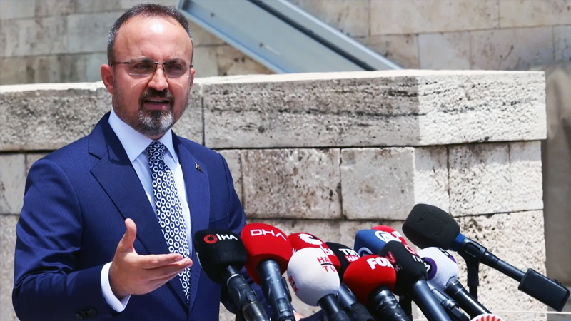 Hürriyet yazarı Ergin: Bülent Turan’ın “10 bin dolar” konusunda “Kimin elinde belge varsa paylaşılmalıdır” dem