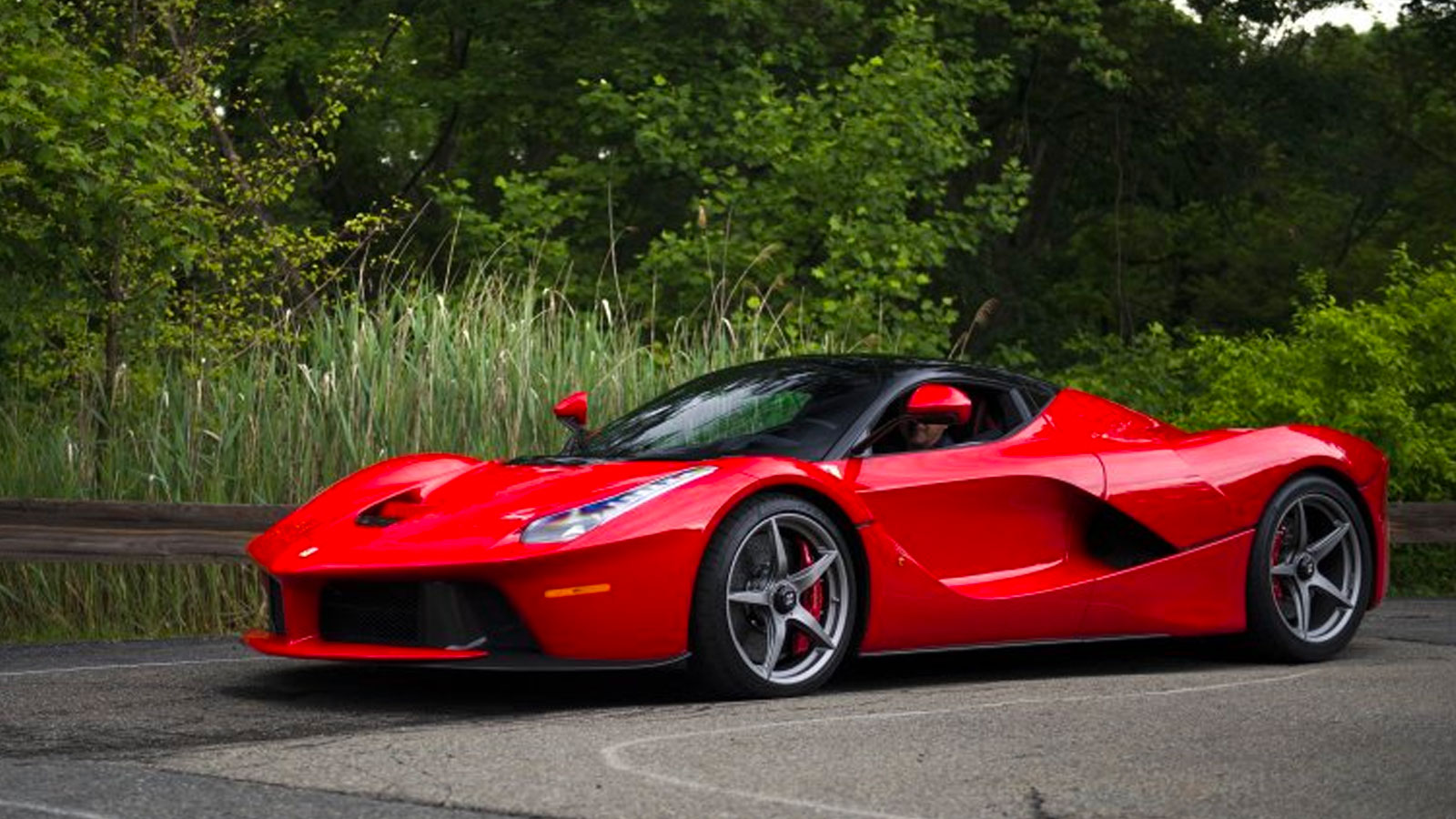 Ferrari'nin yeni CEO'su Benedetto Vigna oldu