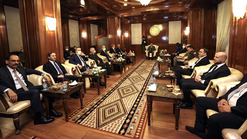 NATO zirvesi öncesi Libya ziyareti