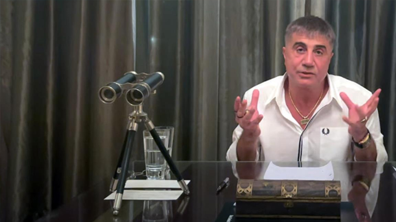 Sedat Peker: Süslü Sülüman, Anadolu Adliyesi'nde ortak çalıştığın savcıları, o savcıların çocukları üzerinden 