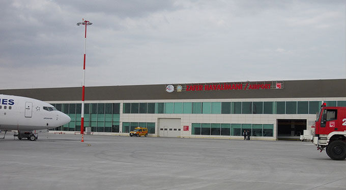 İyi Partili Türkkan: Zafer Havalimanı'ndaki 1.5 milyon hayali yolcunun parasını biz ödeyeceğiz