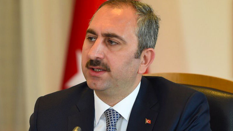 Adalet Bakanı Gül'den HDP İzmir il binasına yapılan saldırıyla ilgili açıklama: Olay tüm yönleriyle aydınlatıl