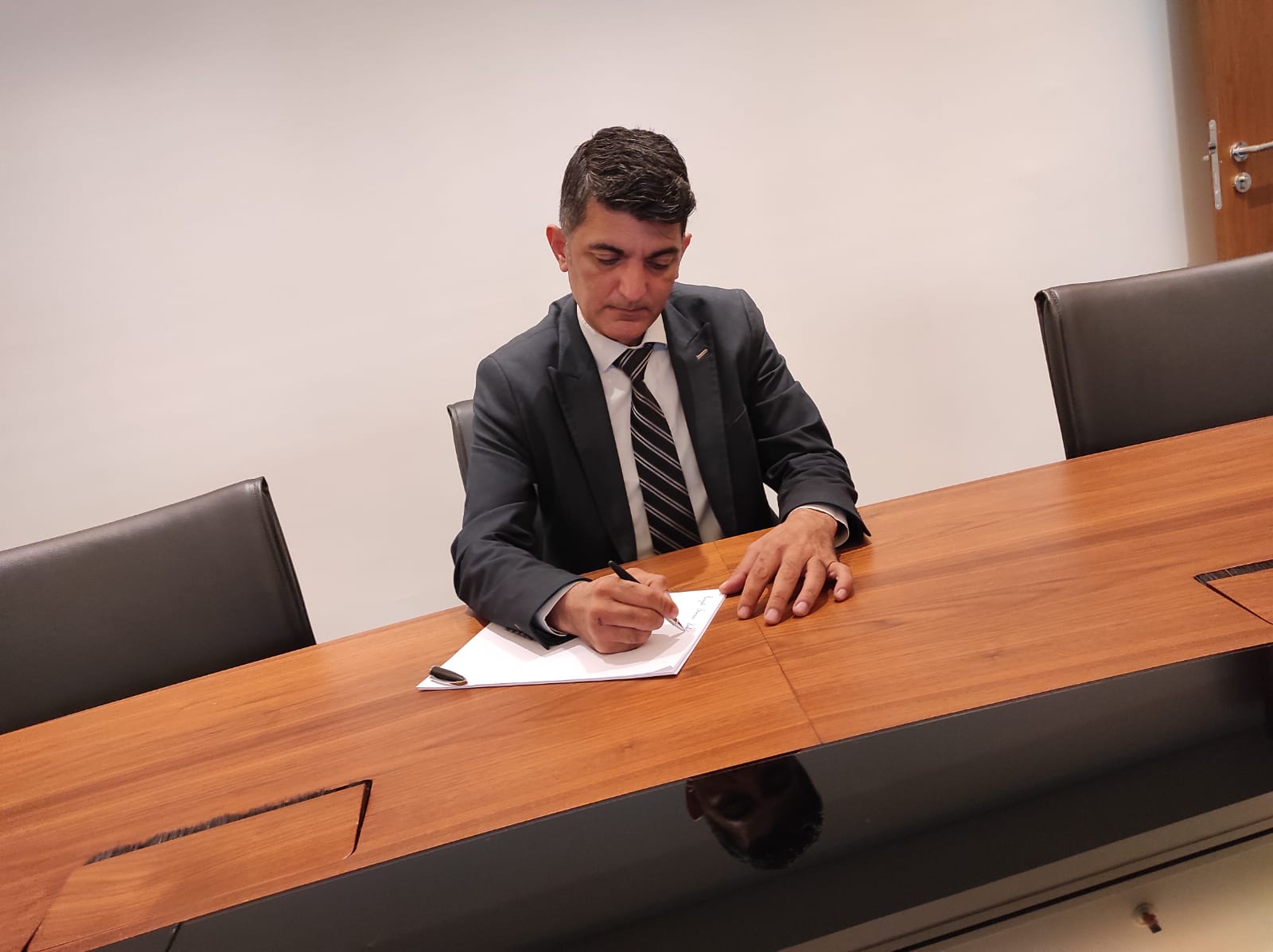 Erkan ÜNLÜ ''Geleceğimize sahip olalım''.