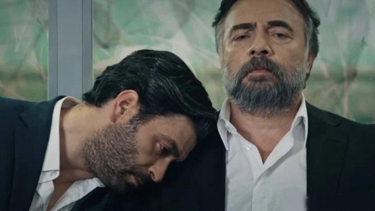 Eşkıya Dünyaya Hükümdar Olmaz’da ayrılık
