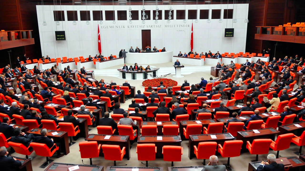 HDP: Önergemiz reddedildi; AKP-MHP, İzmir'deki katliamın üzerini örtmek istiyor!