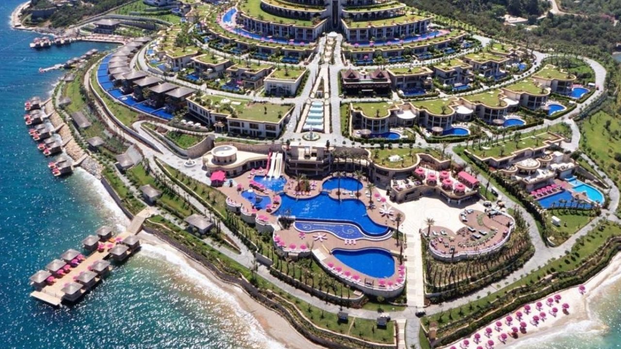 CHP'li Ali Mahir Başarır: Paramount Otel, AK Parti’nin sosyal dinlenme tesisleri mi?