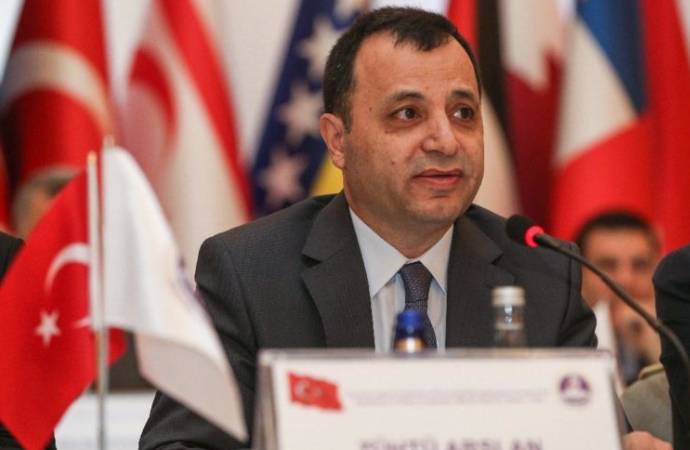AYM Başkanı: Mahkemelerin adalete cevap veremediği bir yerde hukuk dışı arayışlar kaçınılmaz