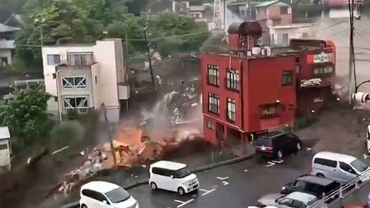 Japonya'da sel felaketi: En az 2 ölü, 20 kayıp