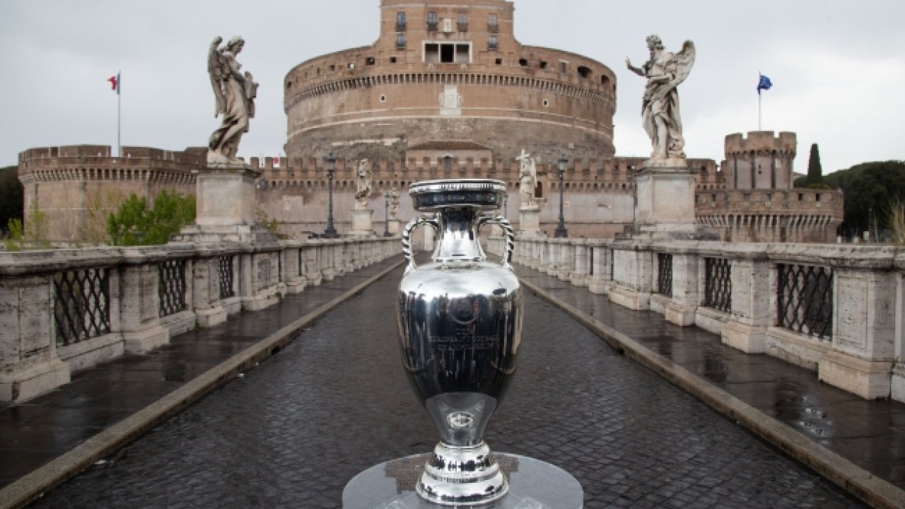 EURO 2020'de yarı final heyecanı