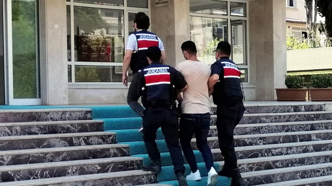 Mersin'de IŞİD operasyonu: 3 gözaltı