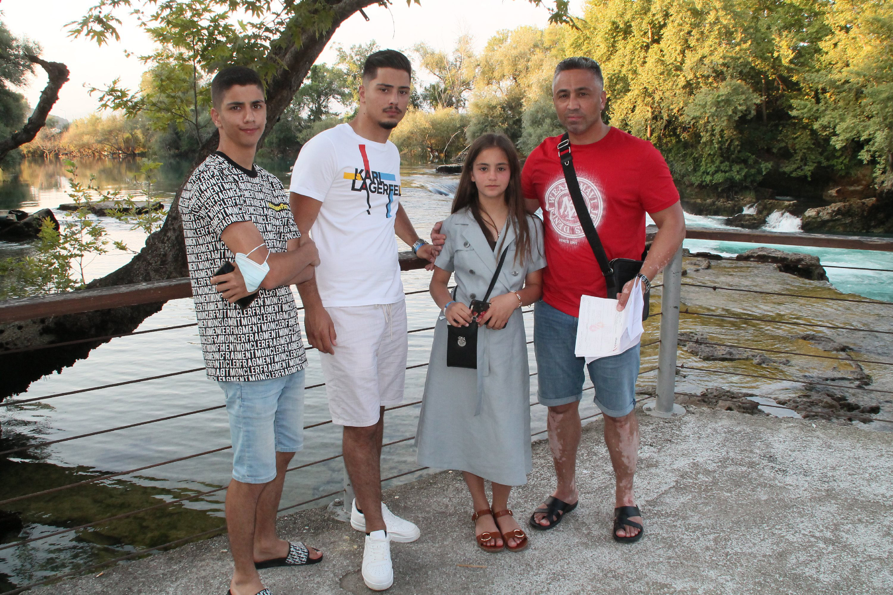 Sahte siteden rezervasyon yaptıran gurbetçi aile dolandırıldı