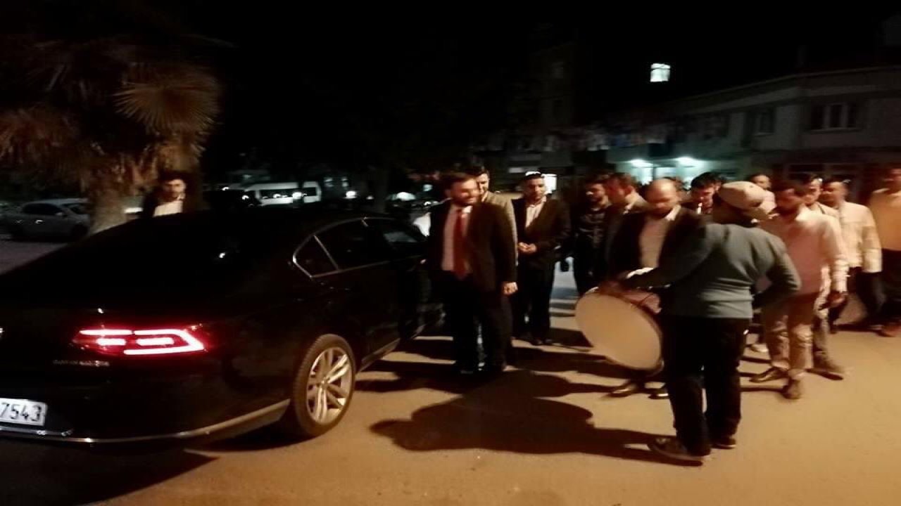 AKP'li Osman Tomakin silahları İstanbul Büyükşehir Belediyesi'nin tahsis ettiği araçlarla taşımış