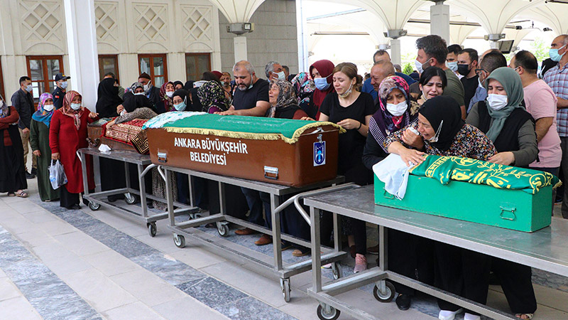 Bebeklerin biberonuna fare zehri koymuş!