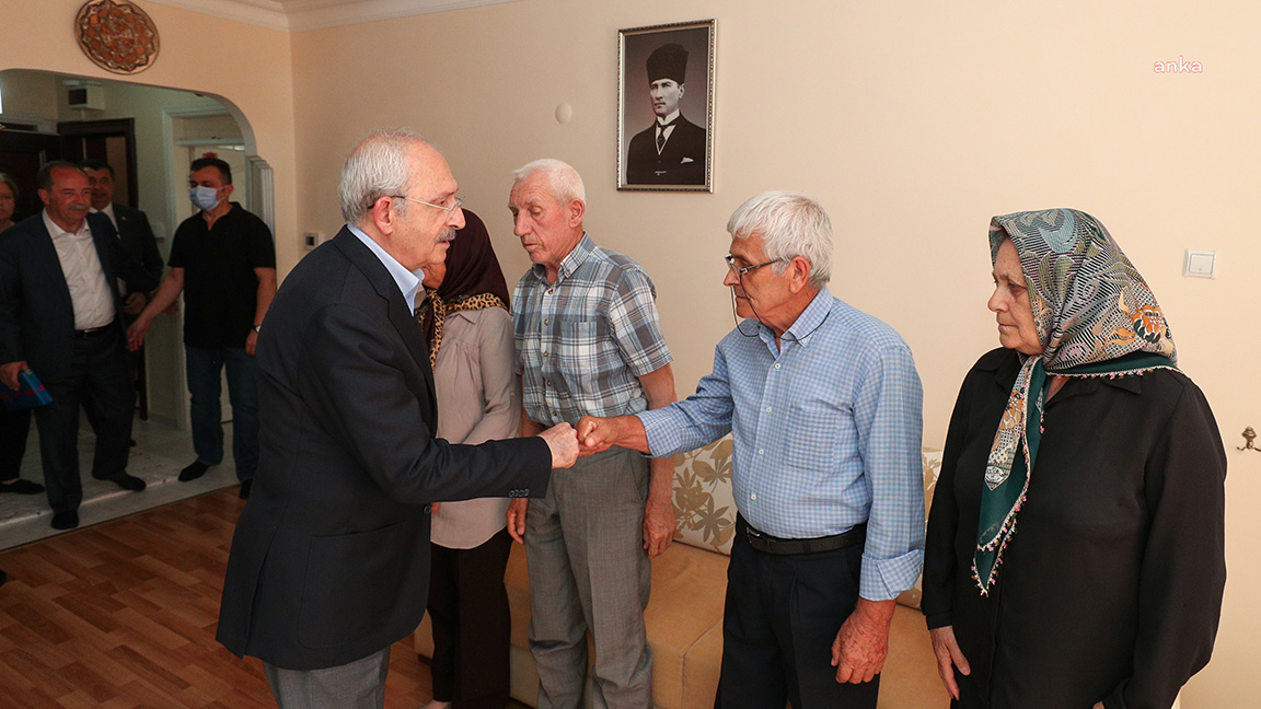 Kılıçdaroğlu'ndan şehit polis Serhan Alışkan'ın ailesine taziye ziyareti