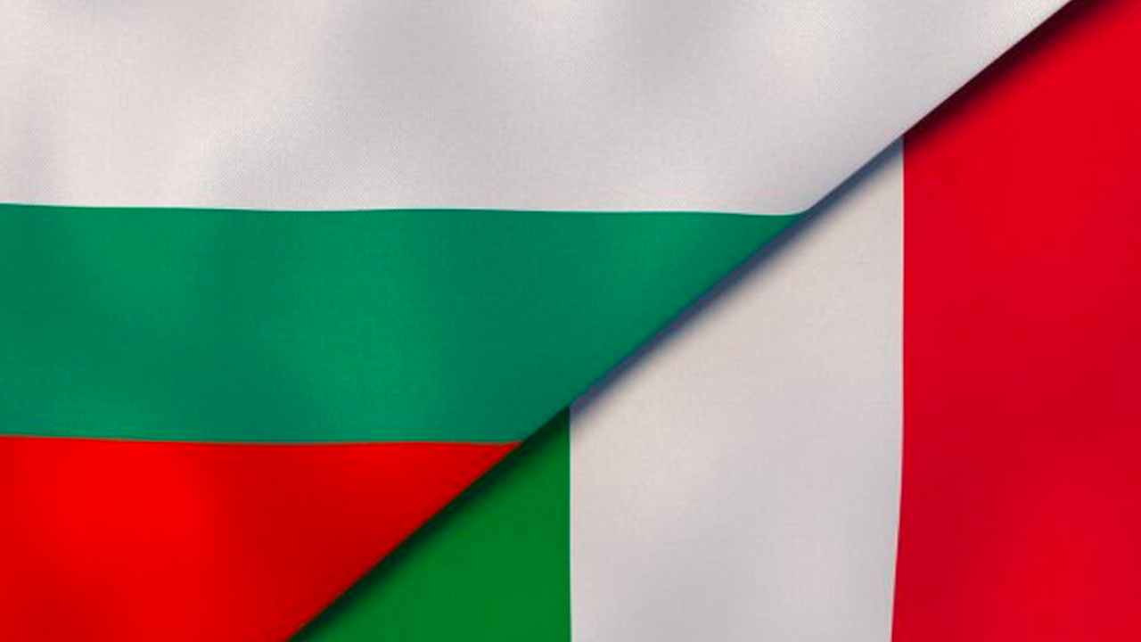 İngiliz holiganlar, Bulgaristan bayrağını İtalya bayrağı sanarak indirmeye çalıştı