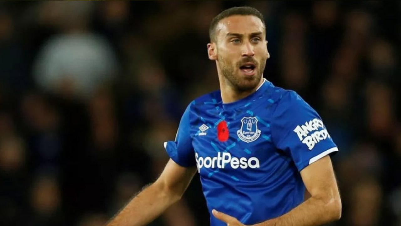 Rafael Benitez, Cenk Tosun'u istemiyor