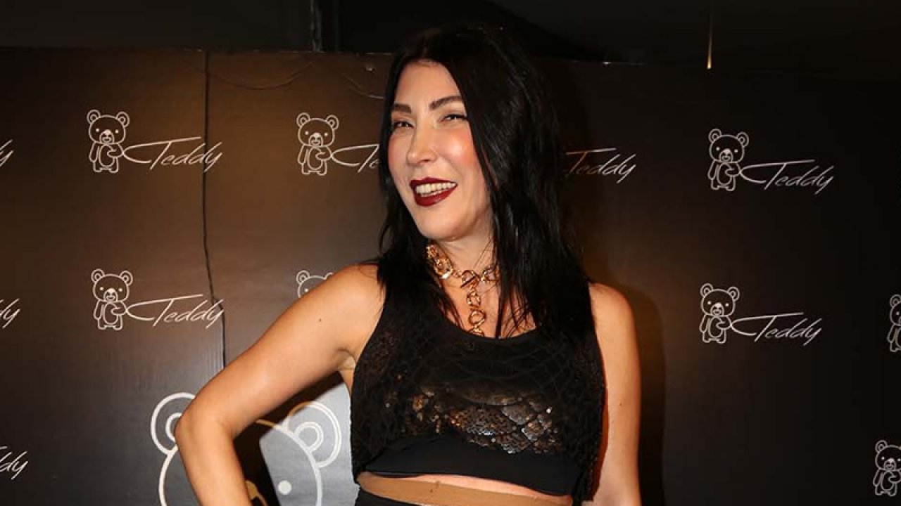 Hande Yener meme kanserini atlattığını ilk kez açıkladı