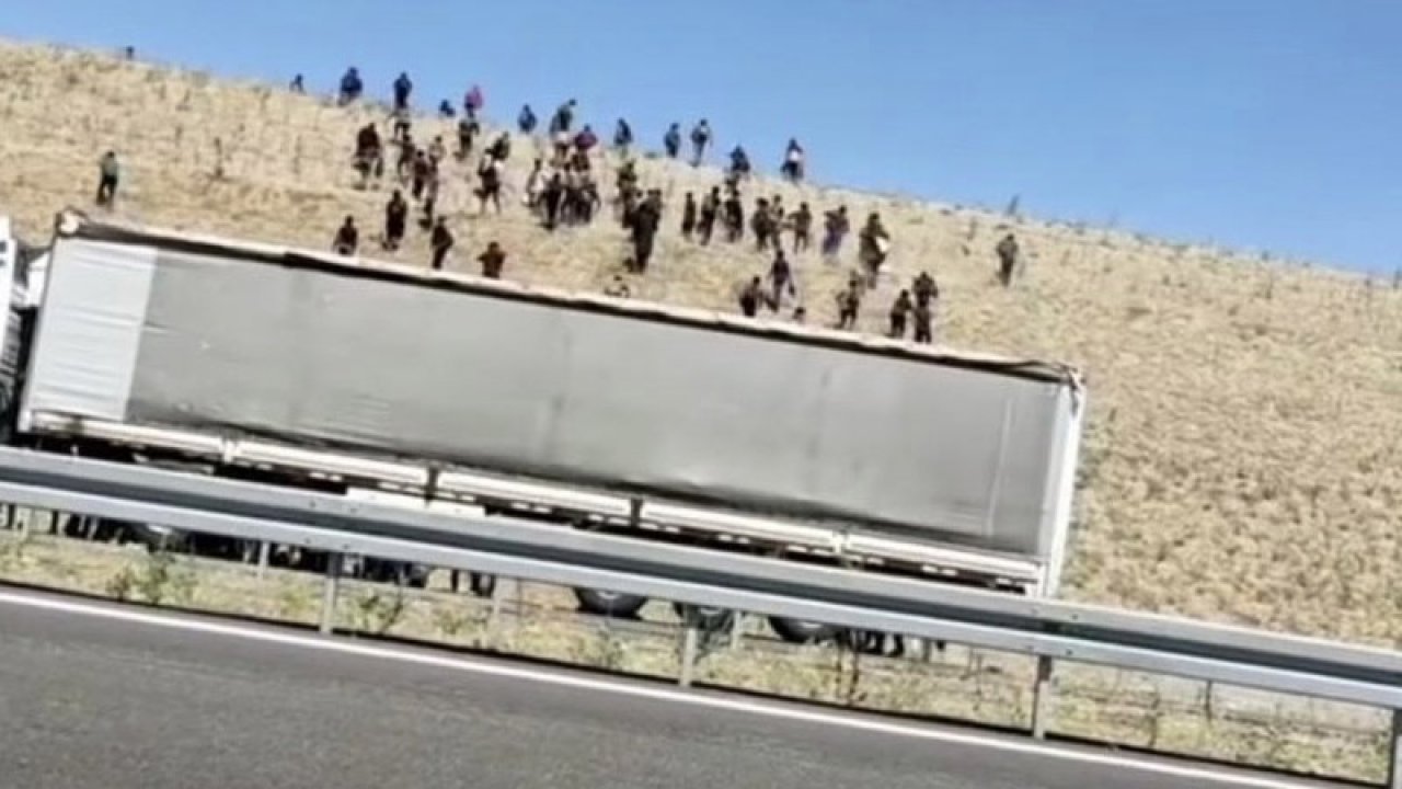 Karar yazarı Yıldıray Oğur: Afganlar TIR’dan neden Niğde'de indi?