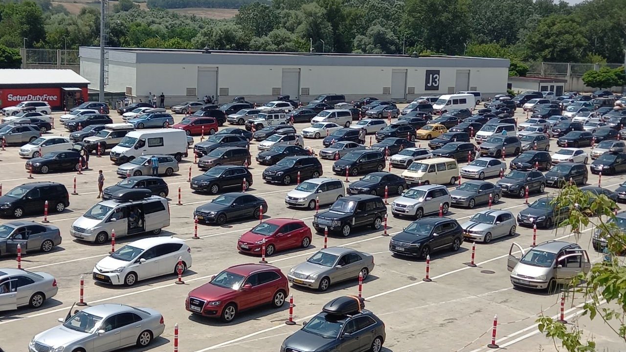 Kapıkule'den, 713 bin gurbetçi ülkeye giriş yaptı