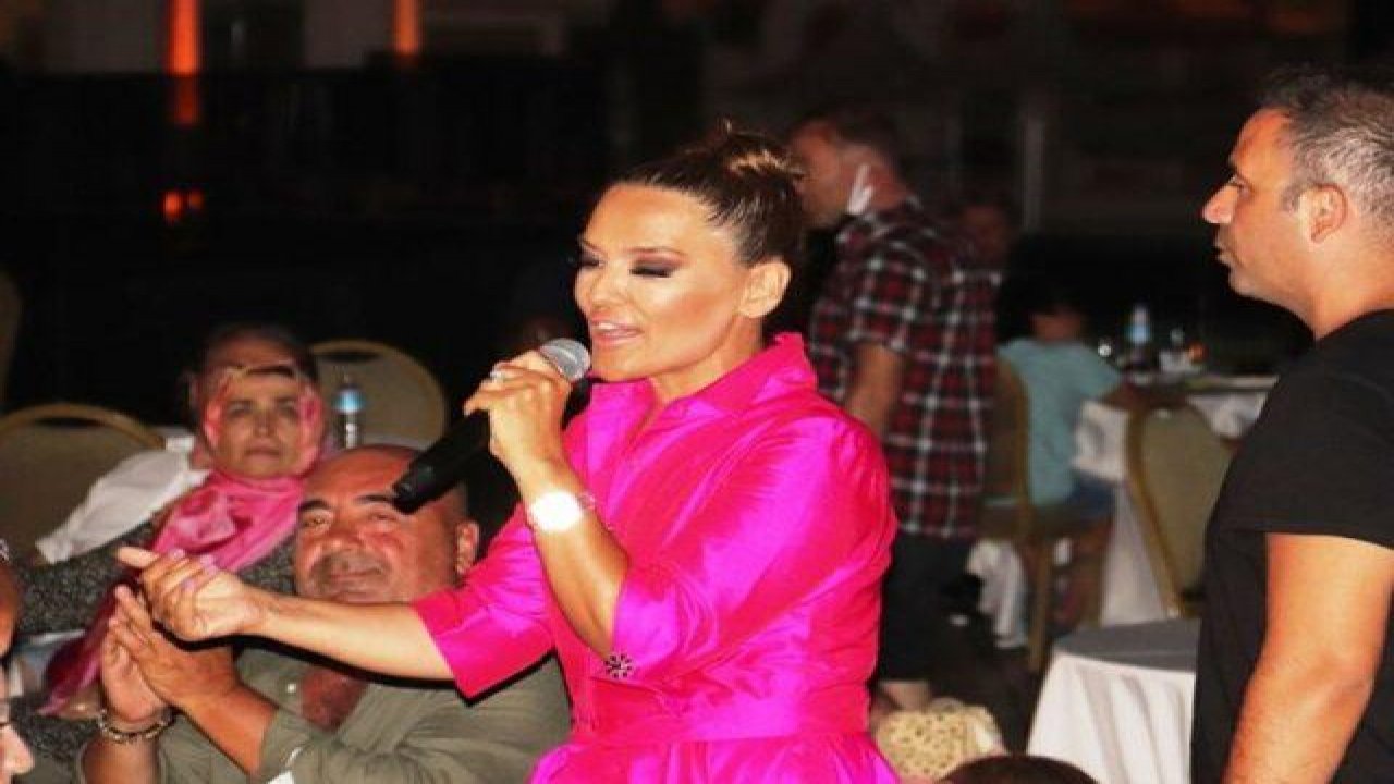 (Bu bir tık haberdir) Demet Akalın: Seda Sayan'a kırgınım
