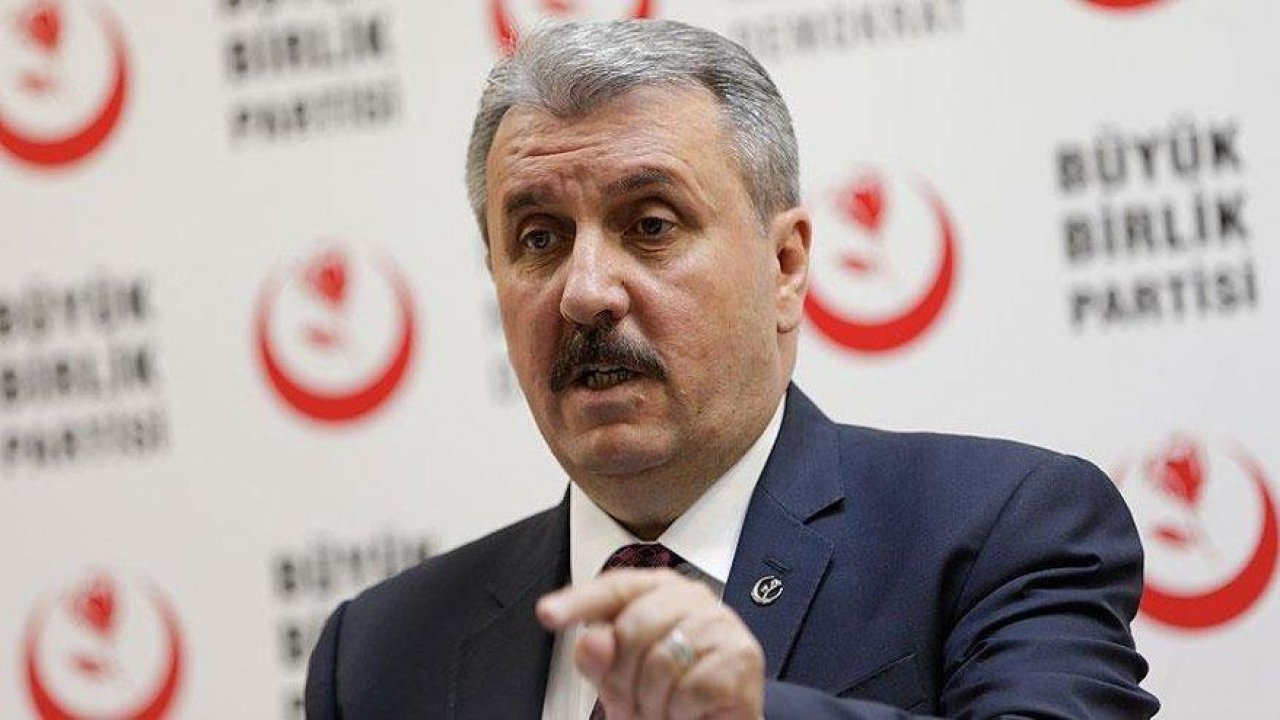 Mustafa Destici, Kıbrıs Barış Harekatı'nın yıl dönümü sebebiyle bir mesaj paylaştı