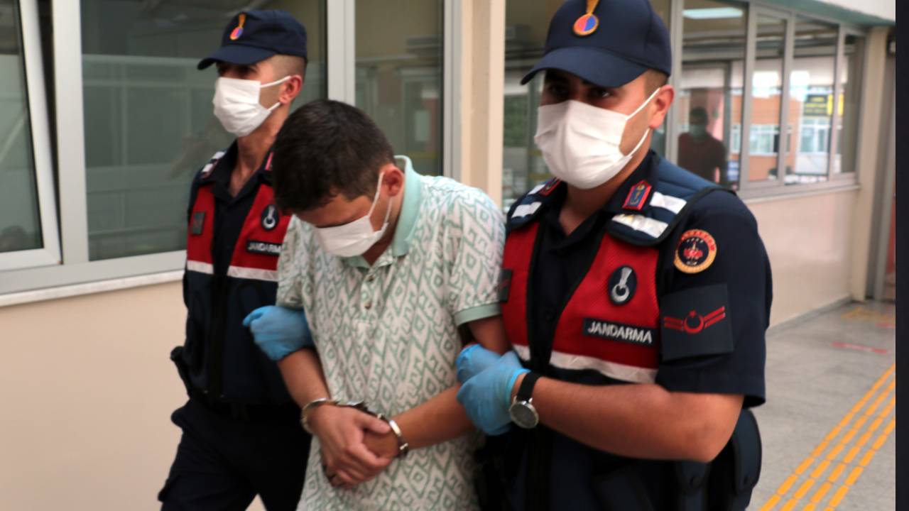 Yurt dışına kaçmaya çalışan 4 FETÖ şüphelisi yakalandı