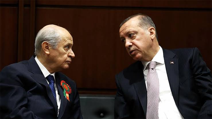Yarkadaş: 'AKP ve MHP askere güvenmiyor'