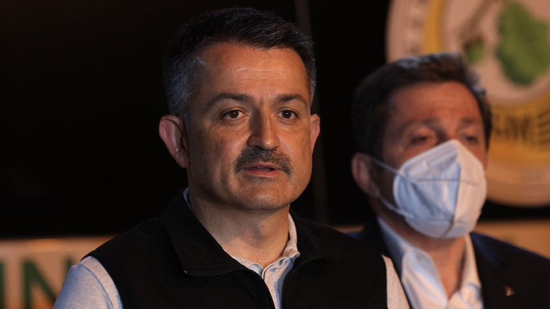 Sözcü yazarı Turan: Pakdemirli, 