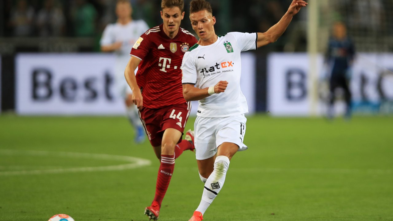 Bayern Münih sezona beraberlikle başladı