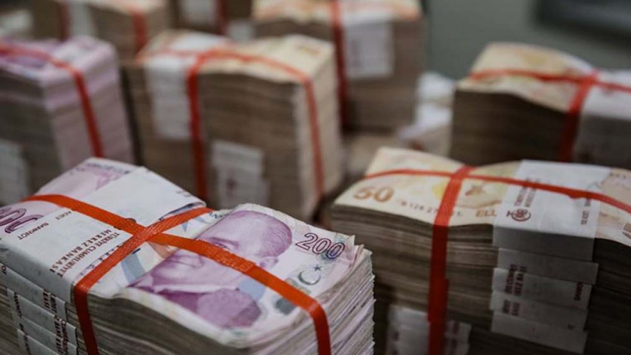 Hazine 9,5 milyar TL borçlandı