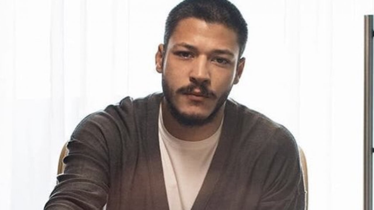 Oyuncu Kubilay Aka kendi evinde bayıldı