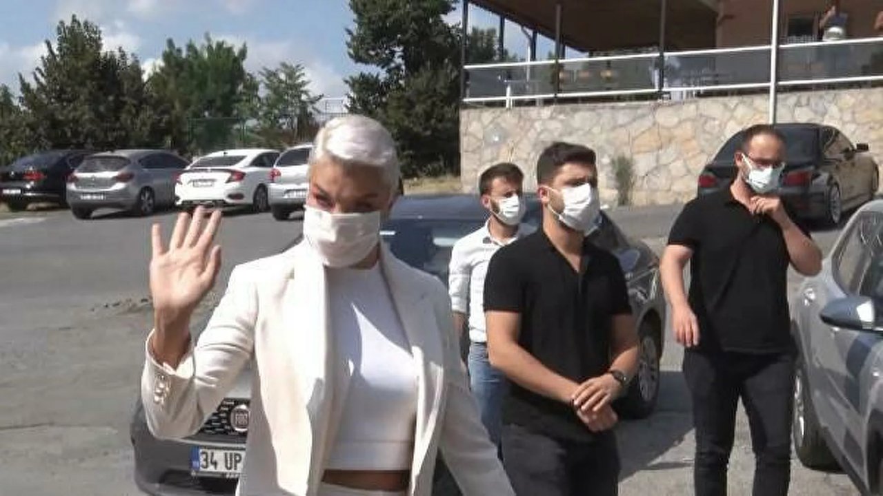 Deniz Akkaya: 