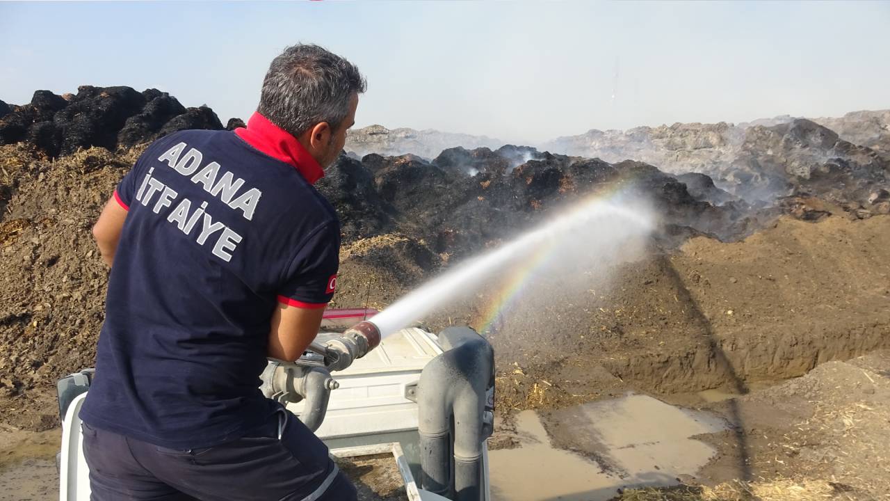 Adana'da tarlada çıkan yangın kontrol altına alındı