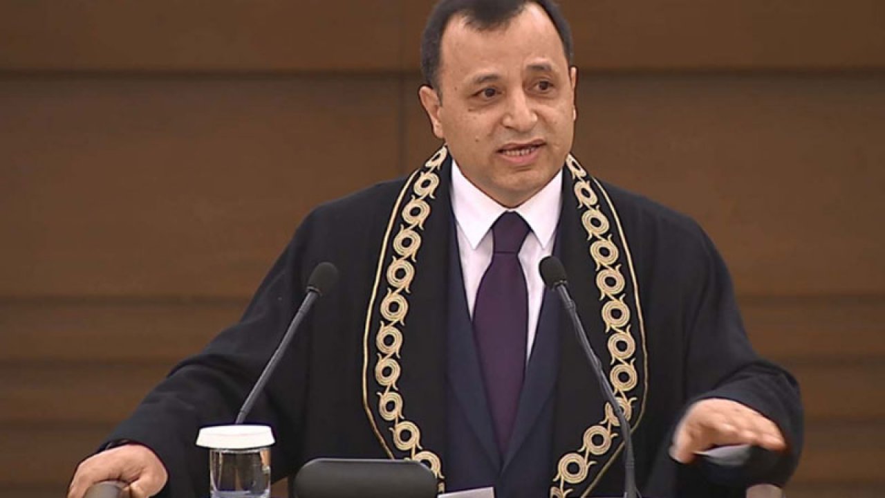 AYM Başkanı Zühtü Arslan'dan yerel mahkemelerin direnme kararına tepki