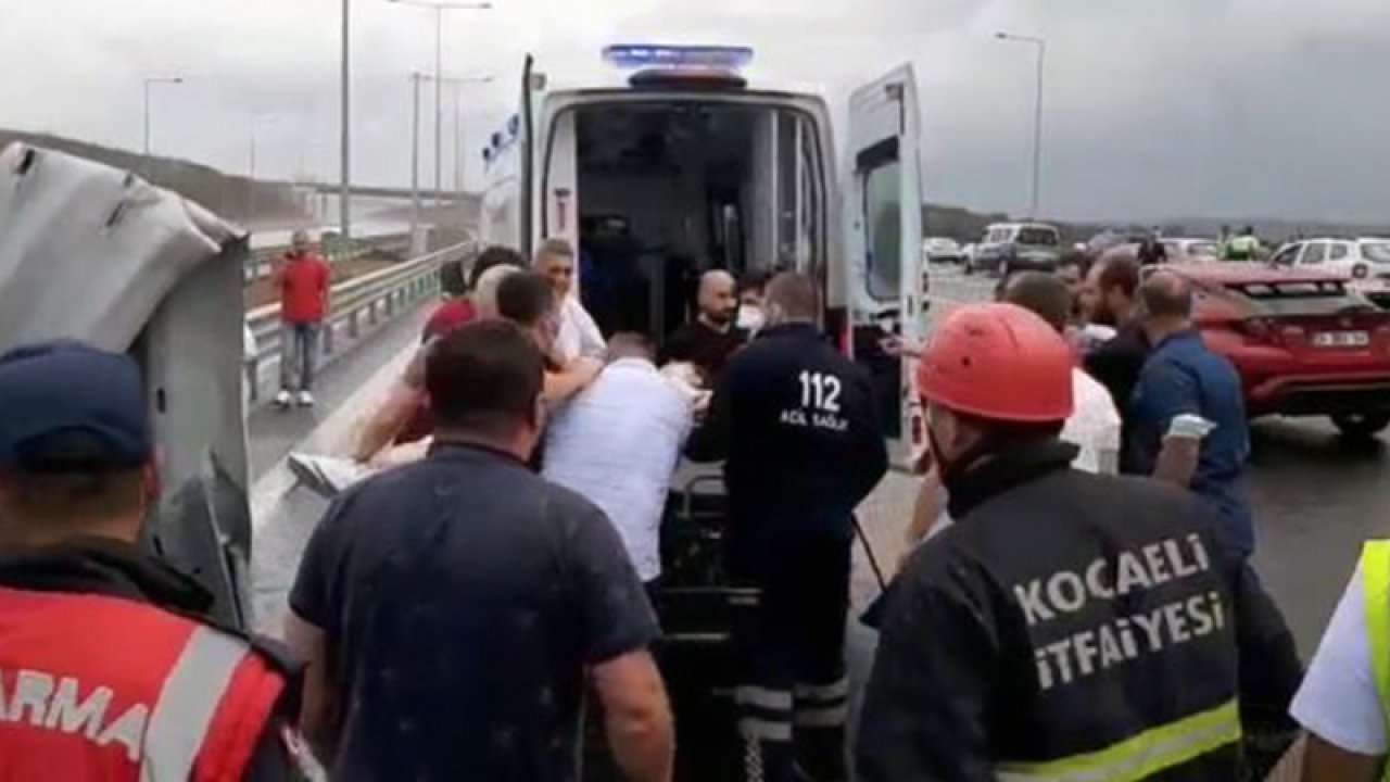 Kazaya müdahale eden otoyol görevlisine başka bir araç çarptı: 2 ölü, 2 yaralı