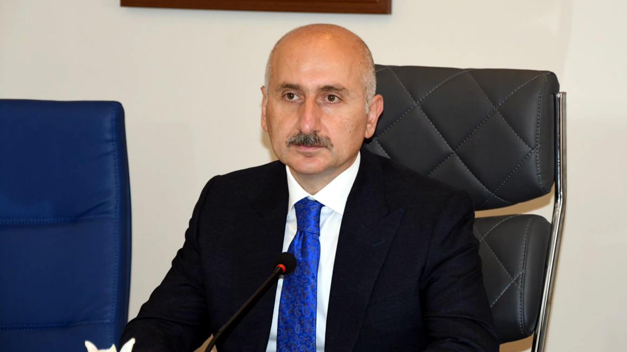 Ulaştırma ve Altyapı Bakanı Adil Karaismailoğlu: Afetlerin üstesinden kısa sürede geldik. Dünyaya mühendislik